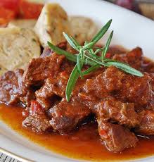 goulash vlees