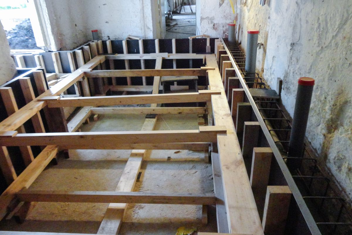 fundering oude boerderij